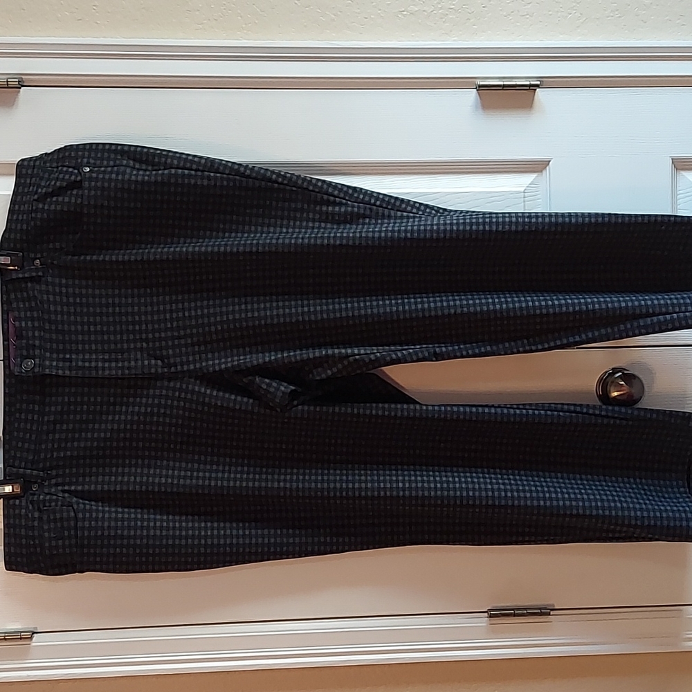 Pants. Gloria Vanderbilt. Size 24W